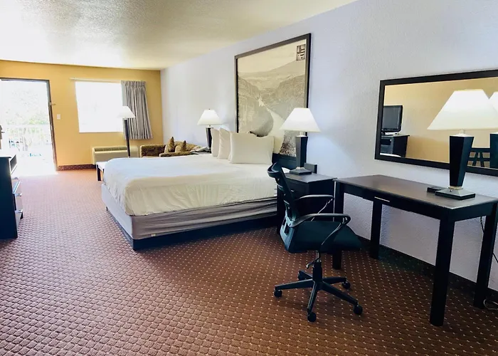 Hill Country Inn & Suites - New Braunfels, Gruene